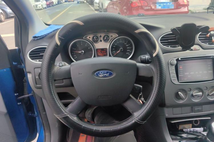 Used Ford Focus 2013 Hatchback Classic 1.8L Manual Base Model
