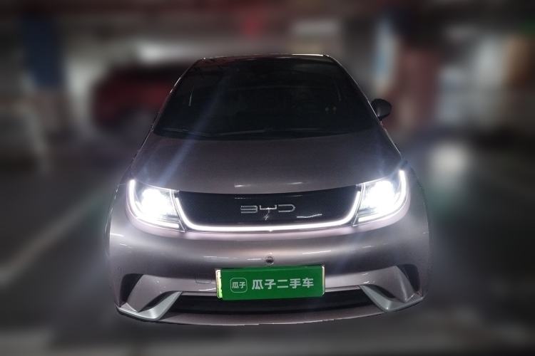 Used BYD Dolphin 2023 420 km Fashion Edition
