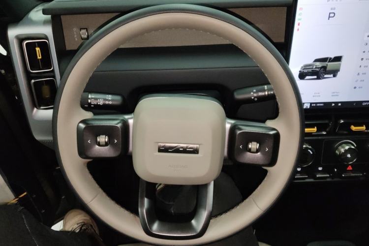 Used iCAR V23 2025 501 Four-Wheel Drive Advanced Version