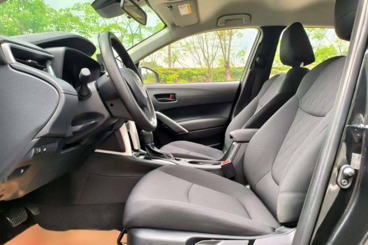 Used Toyota Corolla Cross 2023 Dual-Motor 2.0L Pioneer Edition Interior 5