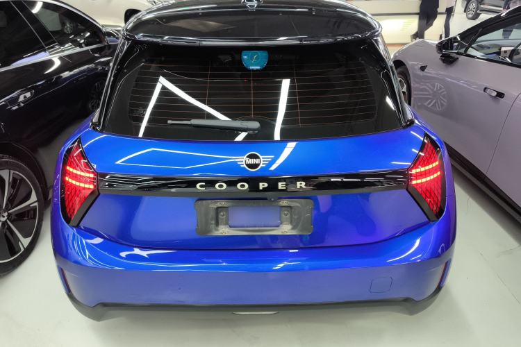 Used MINI Electric COOPER 2024 456km COOPER E Classic Edition Rear