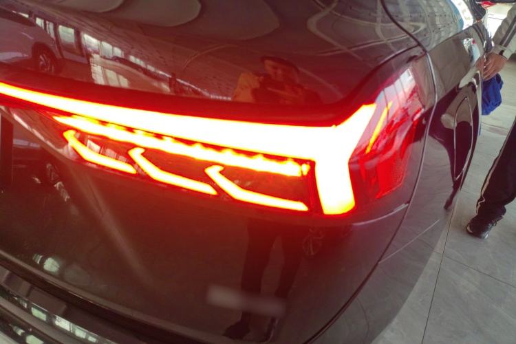 Used Landian E5 PLUS 2025 165 km Long-Range Version 7 Seats
