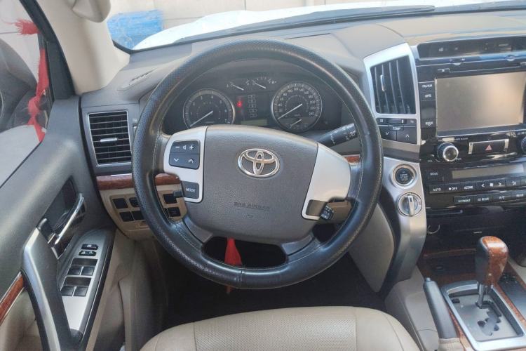 Used Toyota Land Cruiser 2012 4.0L Automatic VX Steering Wheel