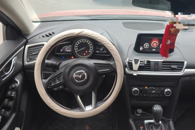 Used Mazda 3 Axela 2017 Sedan 1.5L Automatic Luxury Model Emission Standard China V Steering Wheel