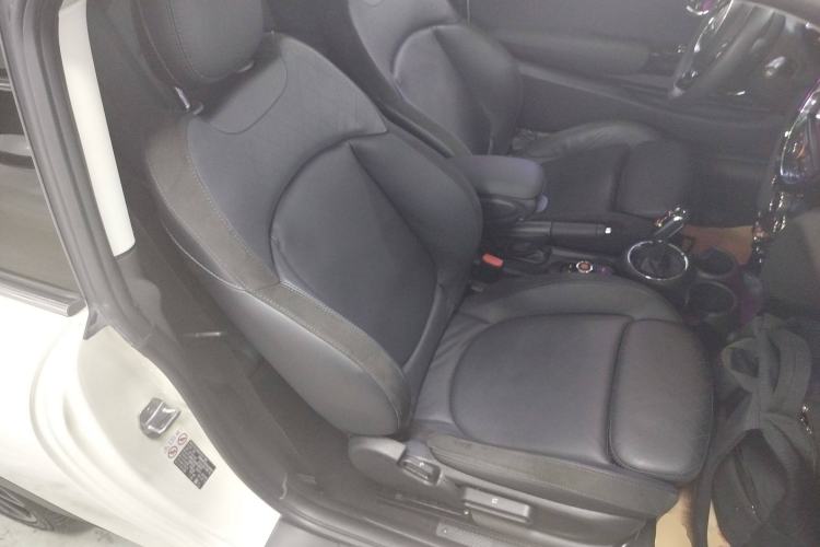 Used MINI MINI 2019 1.5T COOPER Artist