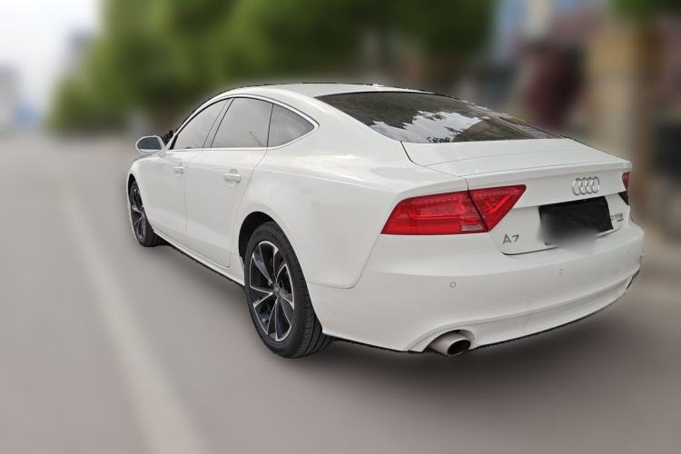Used Audi A7 2013 50 TFSI quattro Comfort trim
