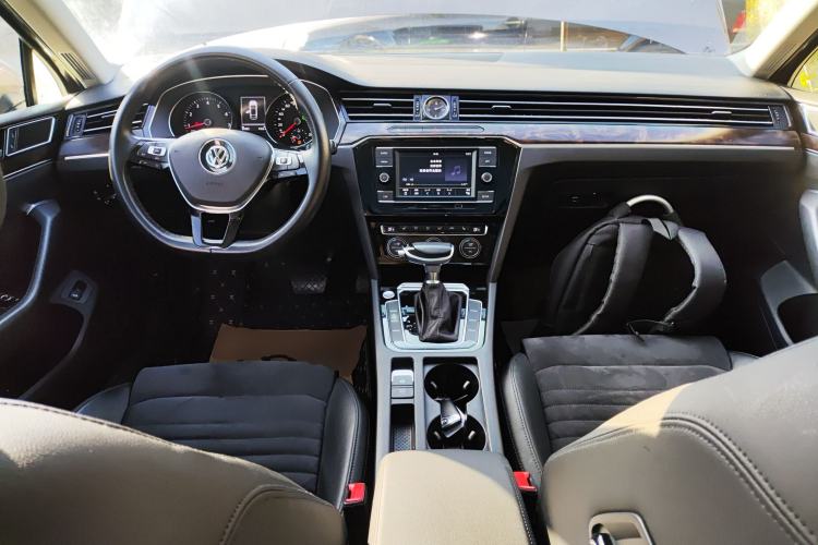 Used Volkswagen Magotan 2018 330TSI DSG Luxury Model