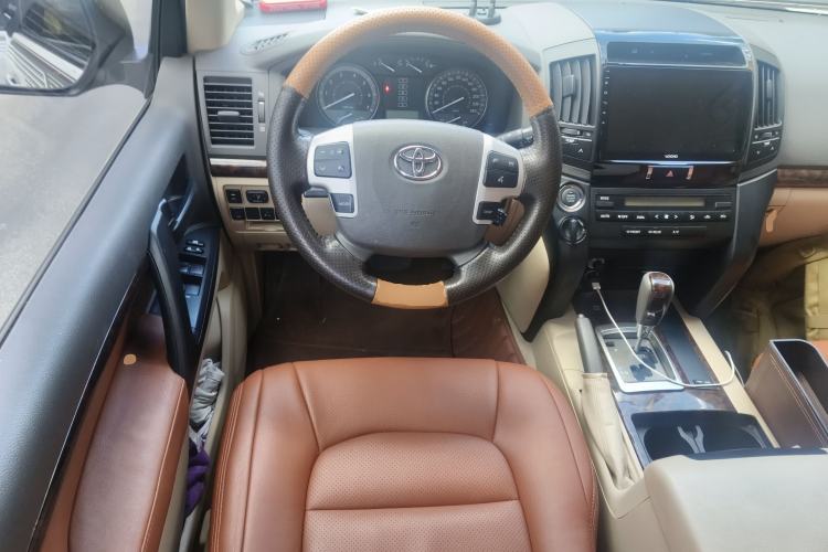 Used Toyota Land Cruiser 2014 4.0L Automatic Parallel Import Version 5 Seats
