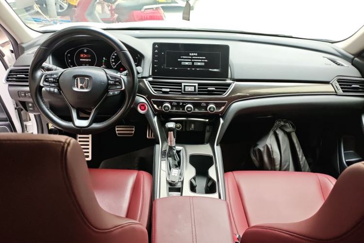 Used Honda Accord 2022 260TURBO Phantom Night · Prestige Edition Center Console