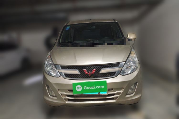 Used Wuling Rongguang V 2016 1.2L Standard Version
