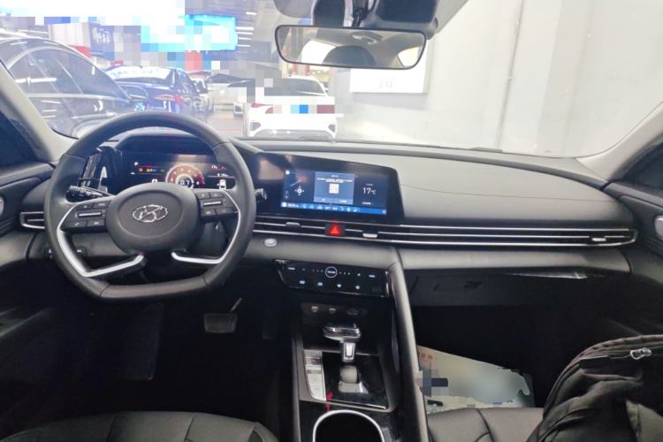 Used Hyundai Elantra 2021 1.5L CVT LUX Prestige Edition