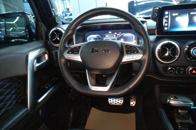 Used BAIC Off-Road BJ40 2023 2.0D Automatic Four-Wheel Drive Blade Hero Edition Adventurer Type
