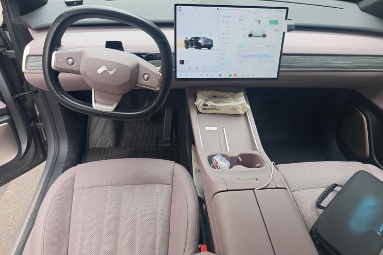 Used ONVO L60 2024 60 kWh Rear-Drive Version