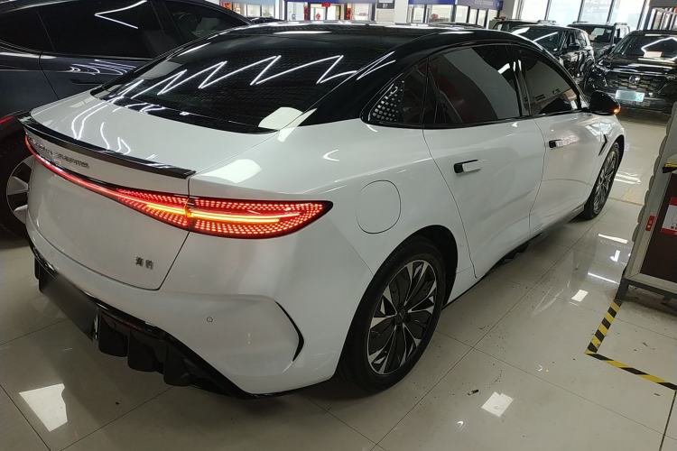 Used BYD Seal 2022 550 km Standard Range Rear-Wheel Drive Prestige Version