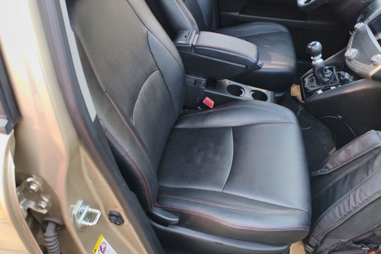 Used BYD S6 2014 1.5TI Manual Luxury 5-Seater
