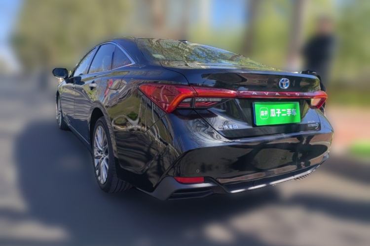 Used Toyota Avalon 2022 Dual-Engine 2.5L XLE Premium Edition Rear Left 45 Deg