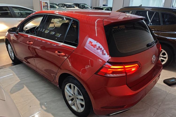 Used Volkswagen Golf 2018 230TSI Automatic Comfort Model
