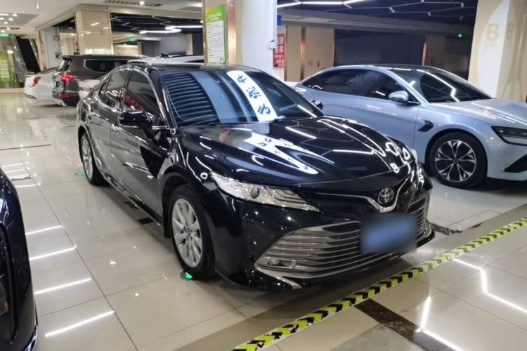 Used Toyota Camry 2019 Revised Version 2.0G Luxury Edition
