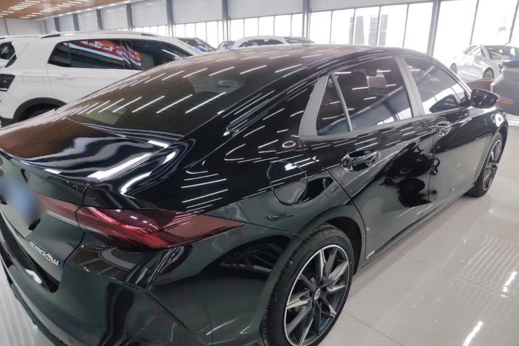 Used GAC Trumpchi EMPOW 2023 270T DCT J15 Version Rear Right 45 Deg