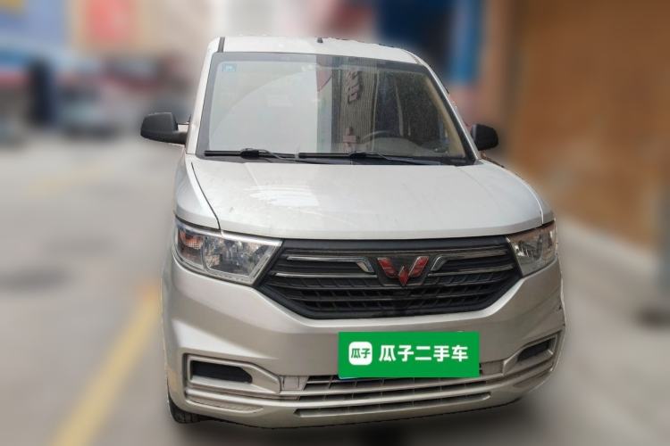 Used Wuling Hongguang V 2019 1.5L Jingqu Version China VI LAR