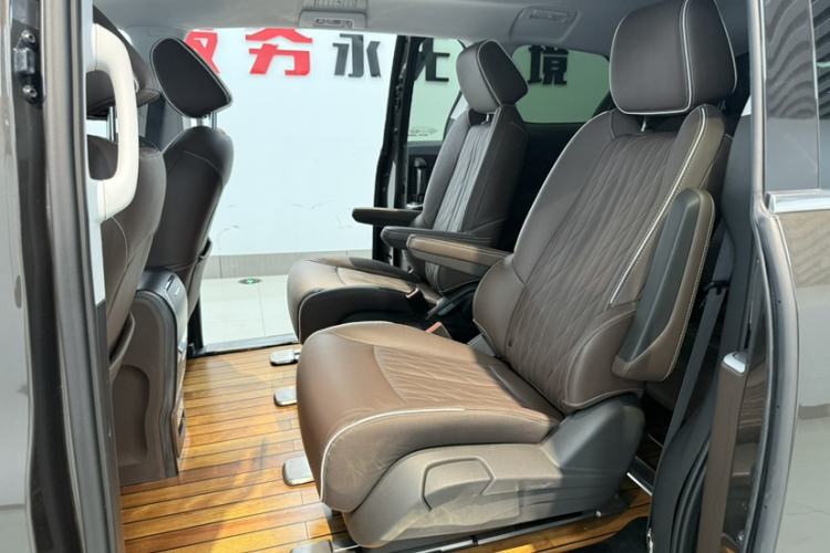 Used Buick GL8 2022 Land Business Class 652T Luxury Model
