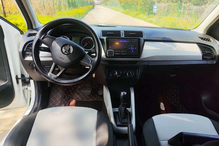 Used Skoda Fabia 2017 1.4L Automatic Car Enjoy Edition
