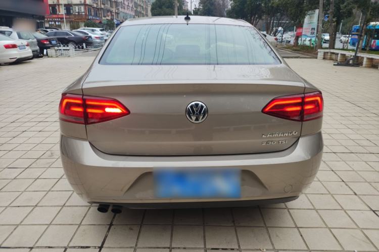 Used Volkswagen Lamando 2015 230TSI Manual Trend Edition