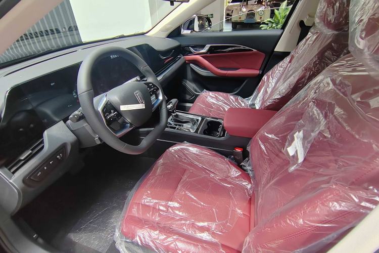 Used Bestune B70 2025 Dragon Edition 1.5T Enjoy Customization Model

