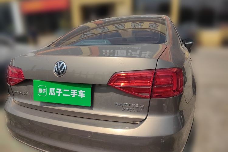 Used Volkswagen Sagitar 2015 230TSI Automatic Luxury Model