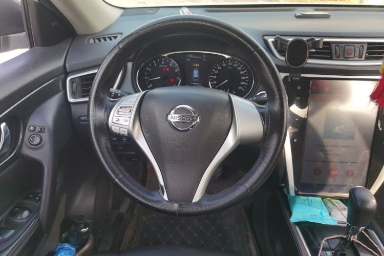 Used Nissan X-Trail 2014 2.5L CVT Luxury Edition 4WD
