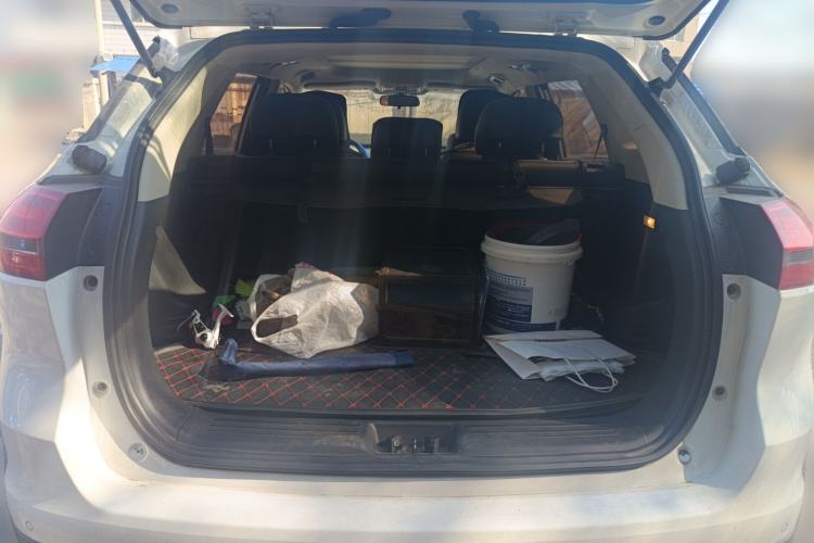 Used Geely Auto Emgrand X7 Sport 2016 1.8TD Automatic ZhiShang Model Trunk