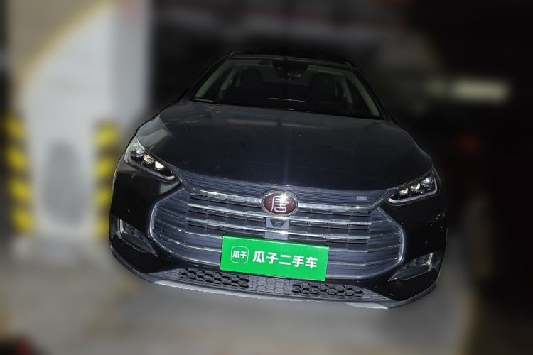 Used BYD Tang 2018 2.0T Automatic SmartConnect Luxury 7-Seater China V Emission Standard
