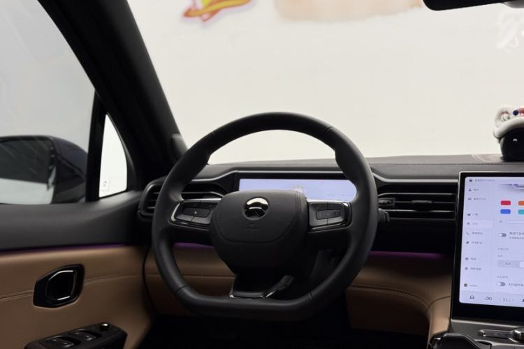 Used Nio ES6 2022 75 kWh Performance Version
