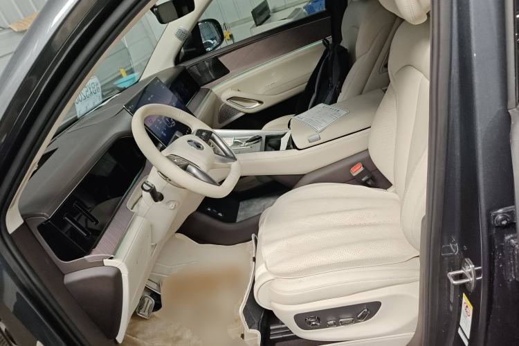 Used Denza N9 2025 Prestige Version
