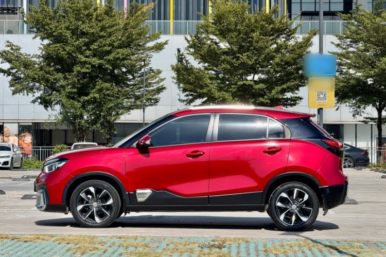 Used Dongfeng Aeolus AX4 2017 1.6L DCT Trendy Style
