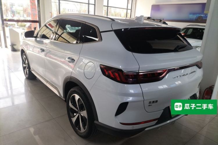 Used BYD Song PLUS New Energy 2021 EV Flagship Model Exterior 2