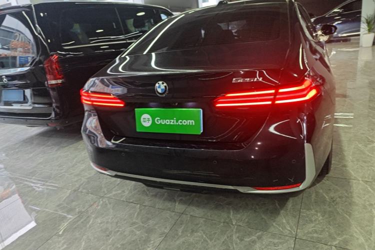 Used BMW 5 Series 2024 525Li Luxury Package