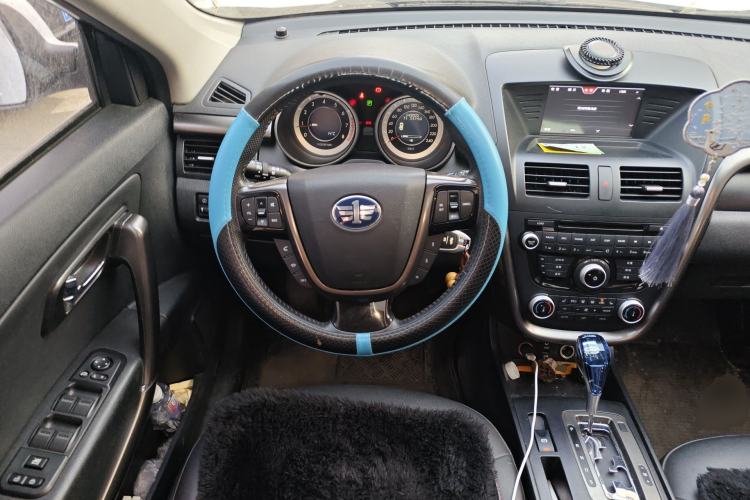 Used Bestune X80 2016 2.0L Automatic Luxury Model