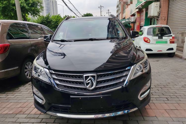 Used Baojun 560 2015 1.8L manual luxury version