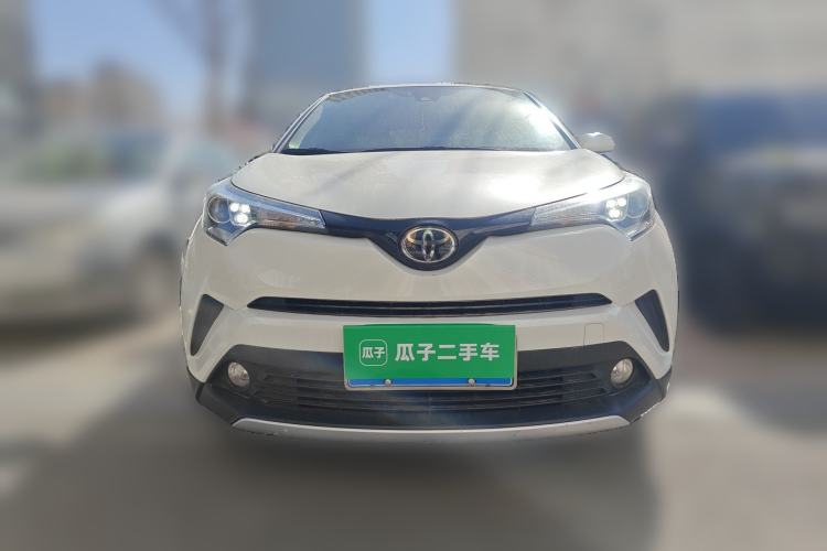 Used Toyota IZOA 2018 2.0L Yichi Version China VI Standard Front