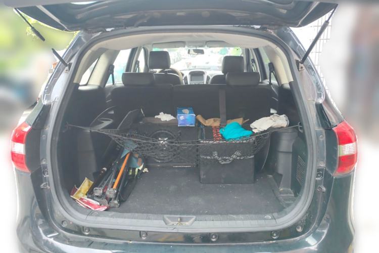 Used JMC Yusheng S350 2013 2.4T Automatic 2WD Diesel Luxury Edition 5 Seats
