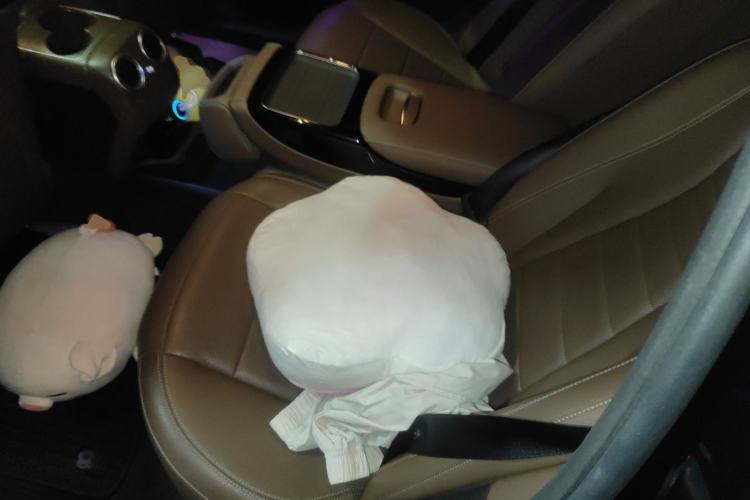 Used Mercedes-Benz E-Class 2016 E 200 L Sport Edition
