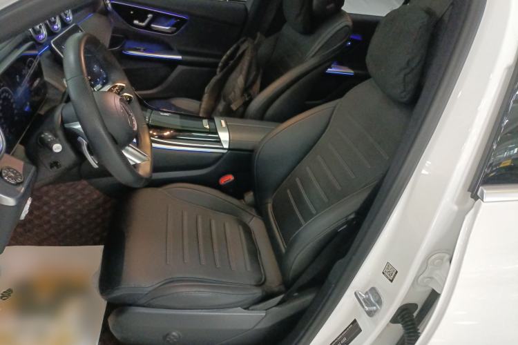 Used Mercedes-Benz GLC 2023 GLC 260 L 4MATIC Luxury Model 5 Seats