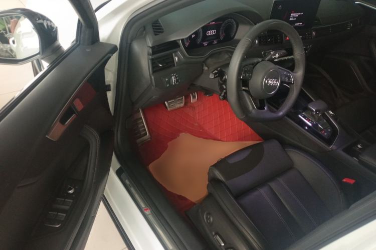 Used Audi A4L 2024 40 TFSI Luxury Dynamic Edition
