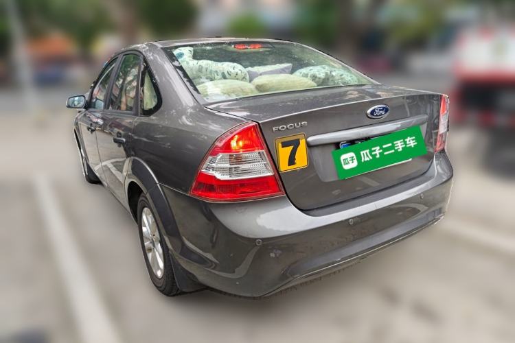 Used Ford Focus 2013 Sedan Classic 1.8L Manual Base Model