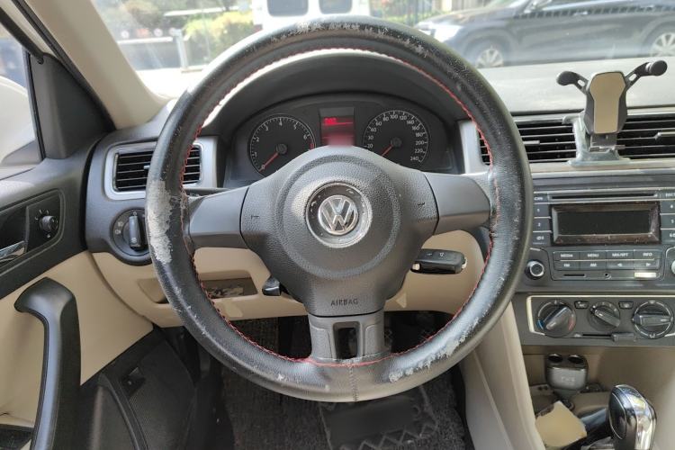 Used Volkswagen Santana 2013 1.6L Automatic Comfort Edition Steering Wheel