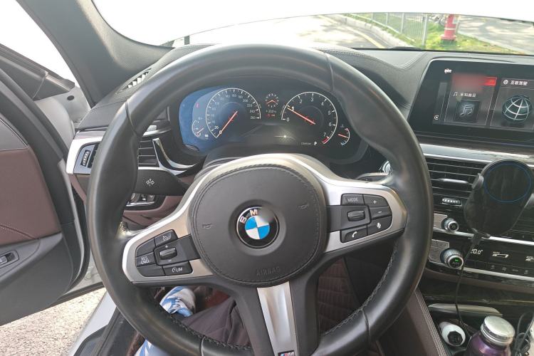 Used BMW 5 Series 2019 525Li M Sport Package
