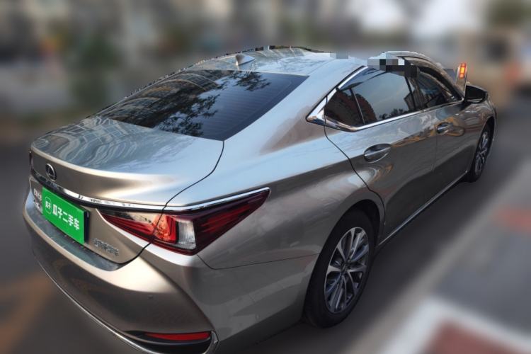 Used Lexus ES 2023 200 Excellence Edition