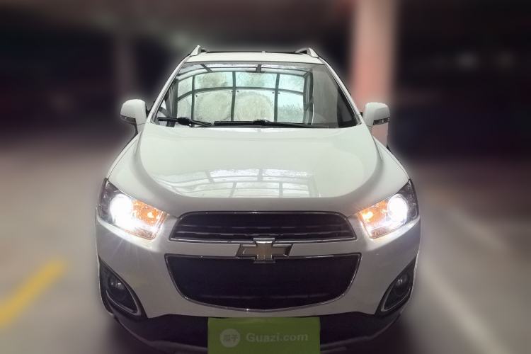 Used Chevrolet Captiva 2015 2.4L 4x4 Flagship Edition 7-Seater
