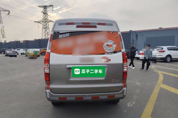 Used Jinbei New Hiace X30L 2024 Wealth Edition Van 2/5 Seats Front-Mounted Air Conditioning Rear